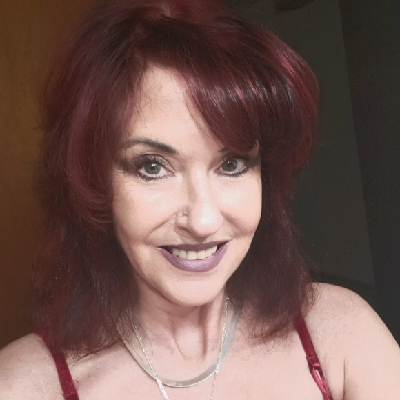 Black patent leather boots size 9. New, never worn - Picture 1 of 2